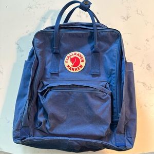 Fjallraven Navy Kanken Backpack